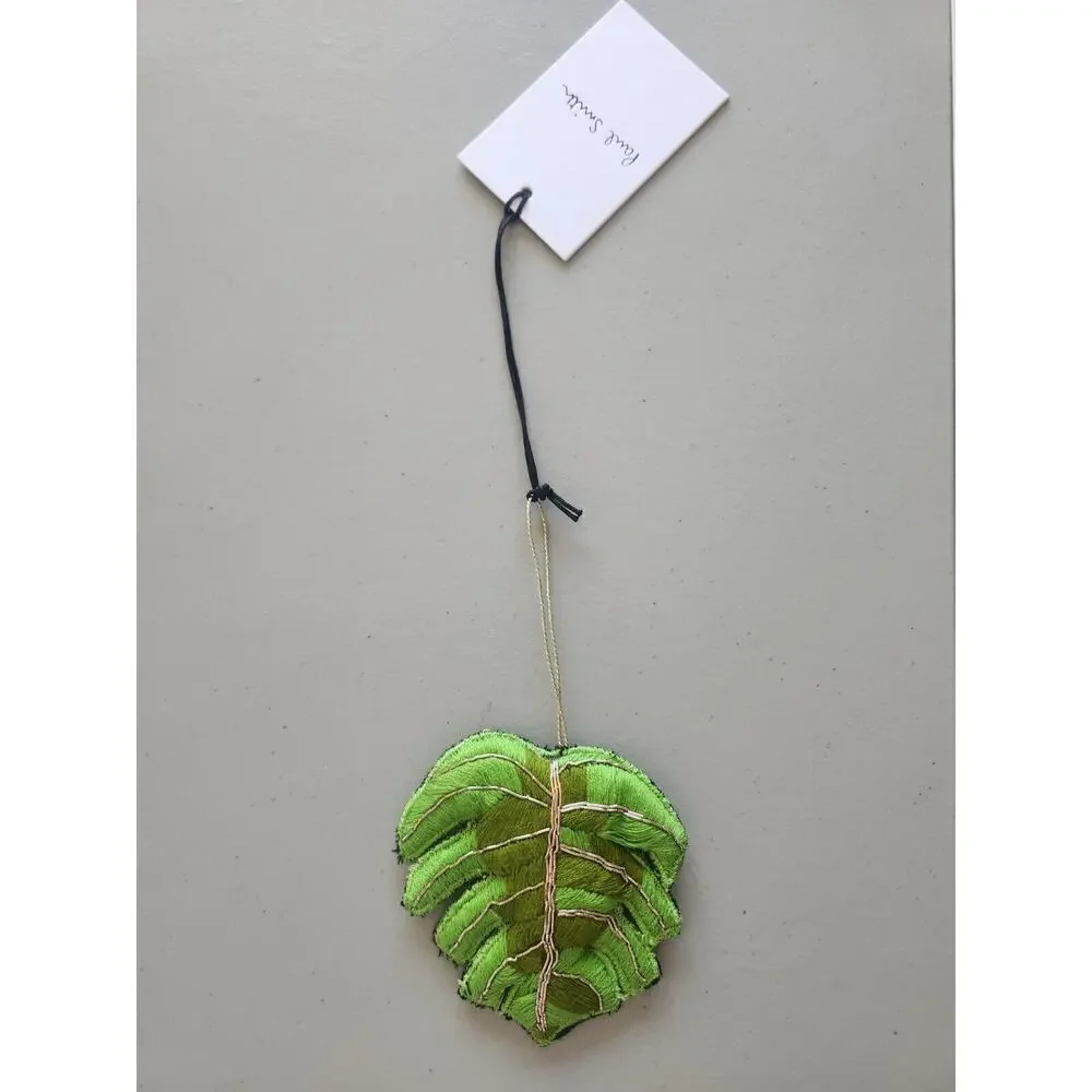 New Paul Smith Christmas Embroidery Ornament Green Leaf
